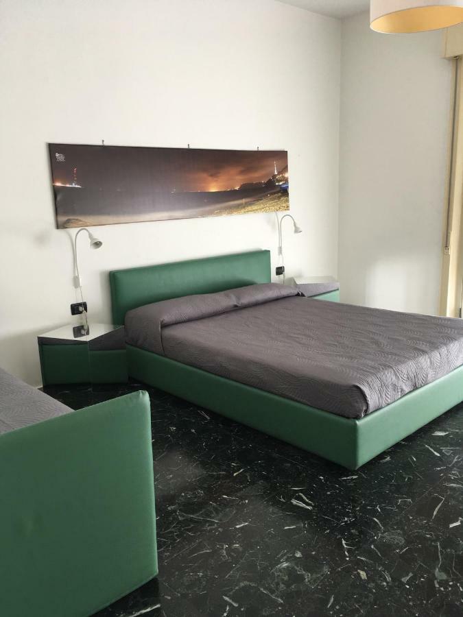 Zio Bibi Room & Breakfast เรจโจ ดี คาลาเบีย ภายนอก รูปภาพ